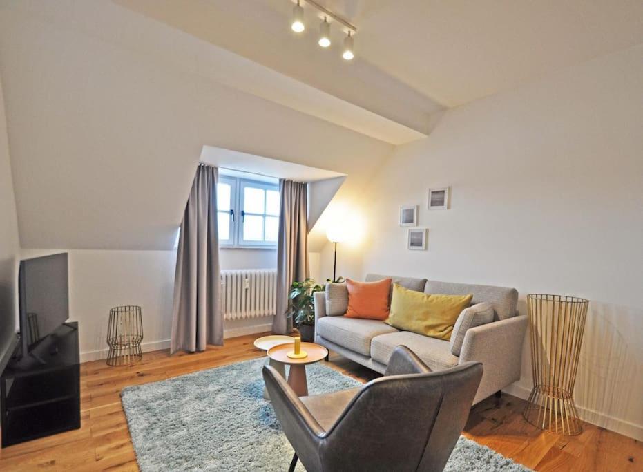 Exklusives Altstadt-apartment In - Design-highlight Fuer Paare & Businessgaeste - Lage Im Zentrum *