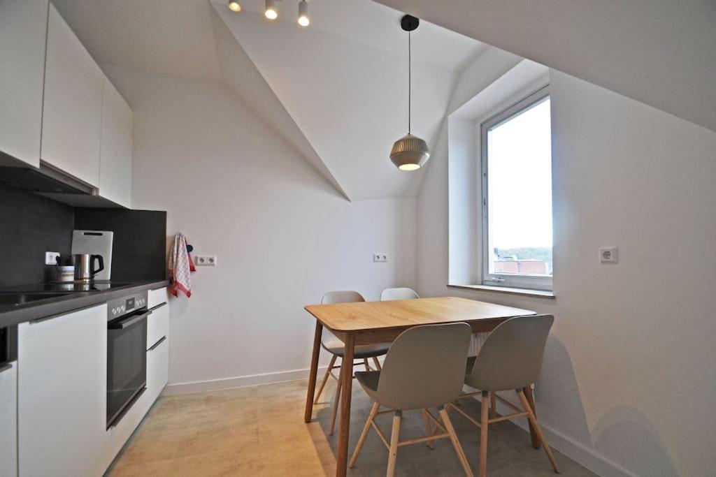 Exklusives Altstadt-apartment In - Design-highlight Fuer Paare & Businessgaeste - Lage Im Zentrum Апартаменты *